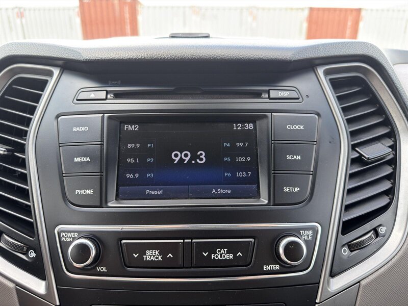 2017 Hyundai SANTA FE Sport 2.4L - Photo 24 - Indianapolis, IN 46234
