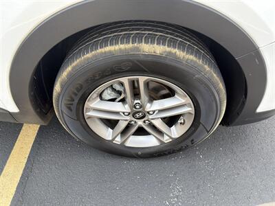 2017 Hyundai SANTA FE Sport 2.4L - Photo 37 - Indianapolis, IN 46234