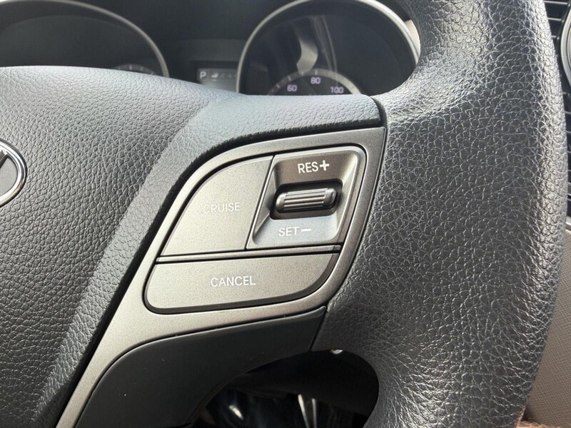 2017 Hyundai SANTA FE Sport 2.4L - Photo 18 - Indianapolis, IN 46234