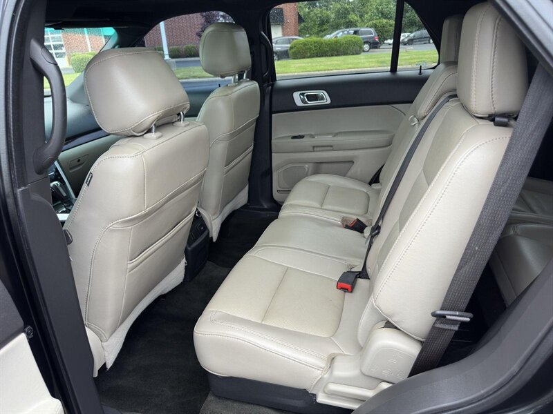 2014 Ford Explorer Limited - Photo 11 - Indianapolis, IN 46234