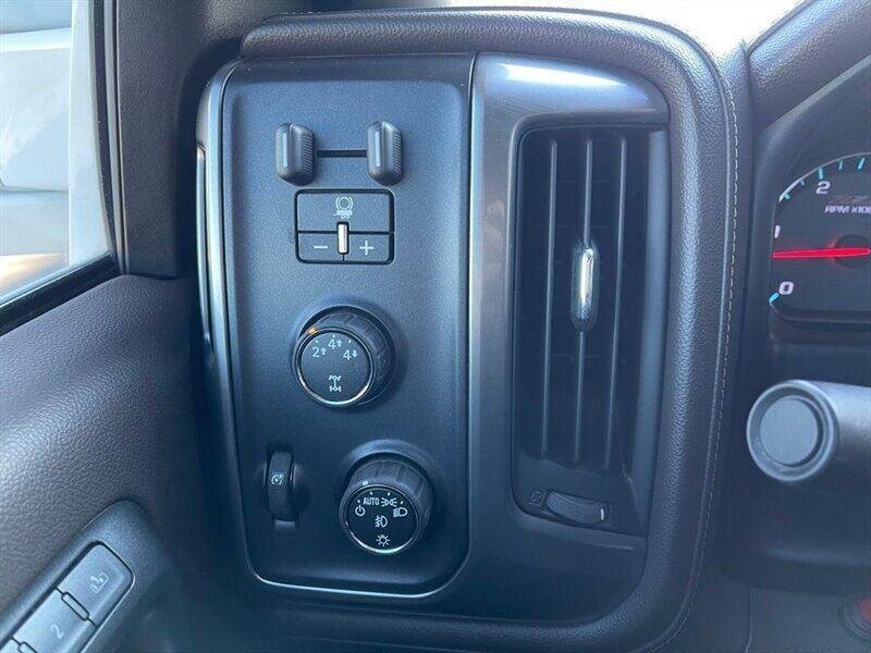 2015 Chevrolet Silverado 2500 LTZ - Photo 24 - Indianapolis, IN 46234