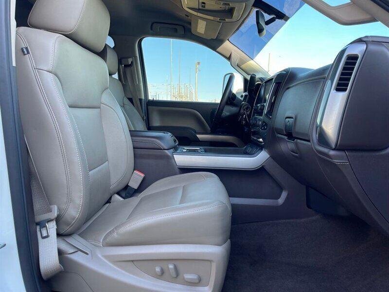2015 Chevrolet Silverado 2500 LTZ - Photo 23 - Indianapolis, IN 46234