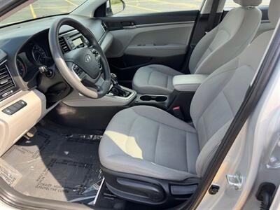 2017 Hyundai ELANTRA SE   - Photo 10 - Indianapolis, IN 46234