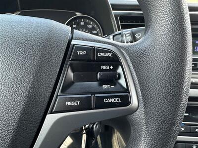 2017 Hyundai ELANTRA SE   - Photo 17 - Indianapolis, IN 46234