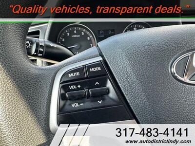 2017 Hyundai ELANTRA SE - Photo 18 - Indianapolis, IN 46234
