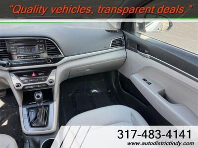 2017 Hyundai ELANTRA SE - Photo 9 - Indianapolis, IN 46234