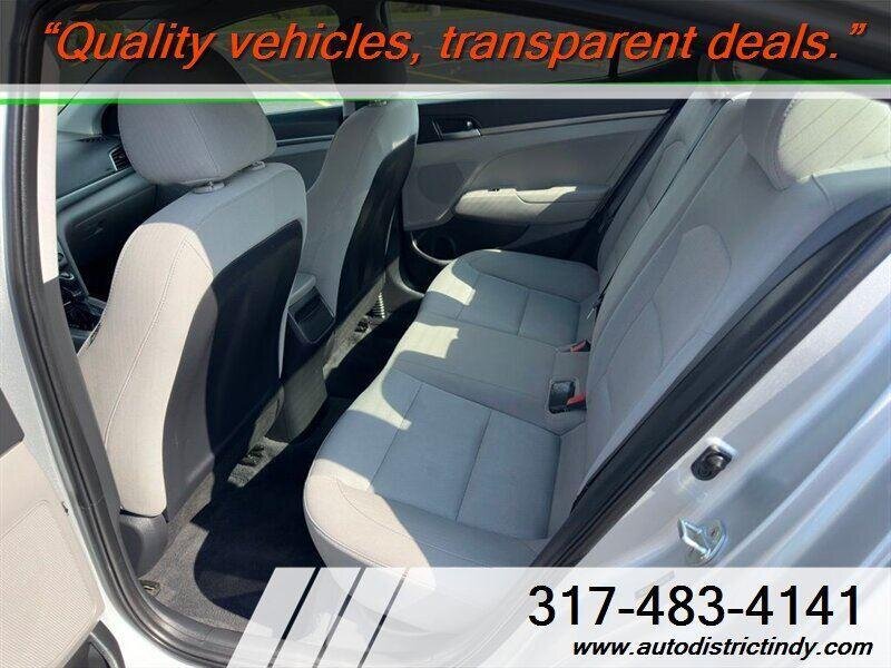 2017 Hyundai ELANTRA SE - Photo 11 - Indianapolis, IN 46234