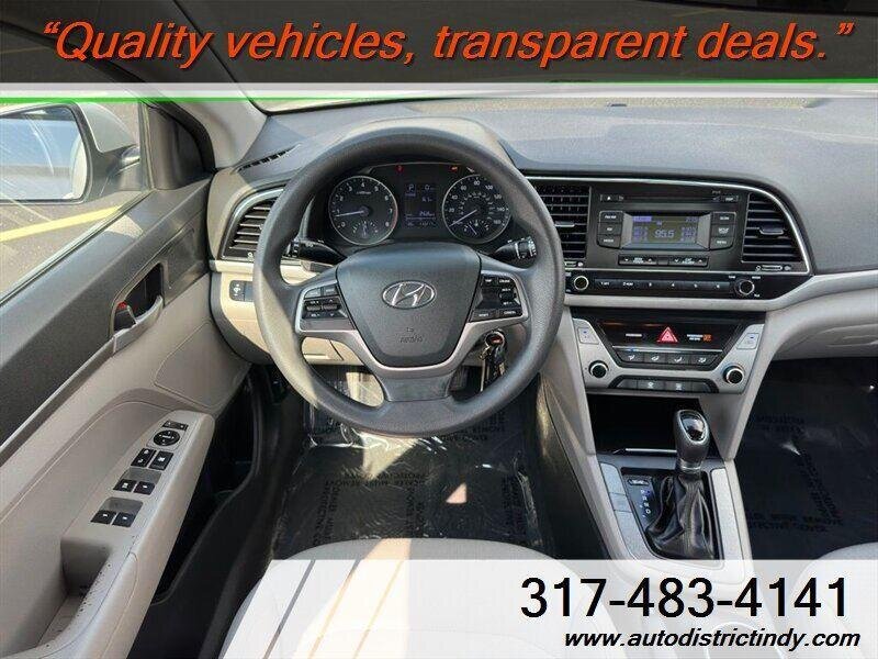 2017 Hyundai ELANTRA SE - Photo 8 - Indianapolis, IN 46234