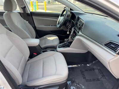 2017 Hyundai ELANTRA SE   - Photo 13 - Indianapolis, IN 46234