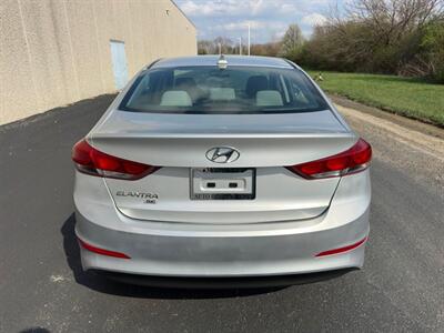 2017 Hyundai ELANTRA SE   - Photo 5 - Indianapolis, IN 46234