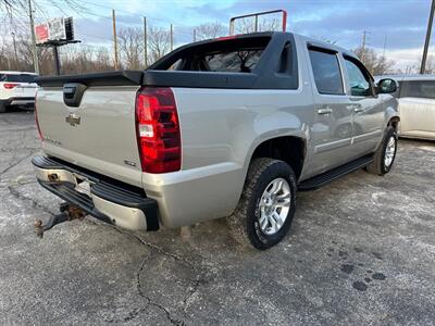 2008 Chevrolet Avalanche LT   - Photo 3 - Indianapolis, IN 46234
