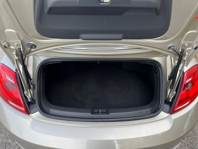 2014 Volkswagen Beetle Convertible 1.8T - Photo 23 - Indianapolis, IN 46234