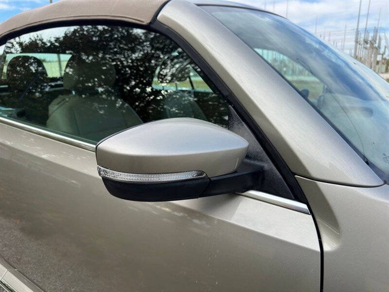 2014 Volkswagen Beetle Convertible 1.8T - Photo 24 - Indianapolis, IN 46234