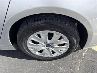2019 Ford Fusion S   - Photo 40 - Indianapolis, IN 46234