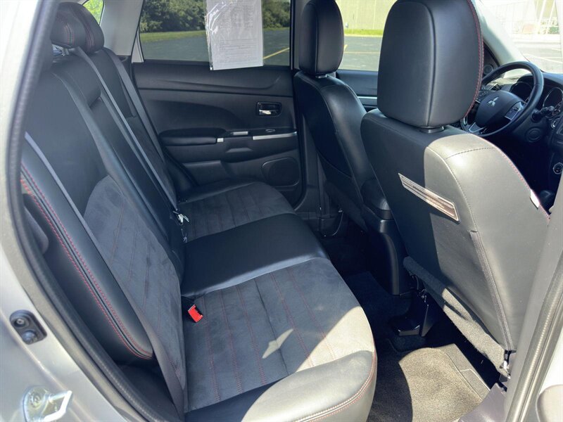 2018 Mitsubishi Outlander Sport SE - Photo 13 - Indianapolis, IN 46234