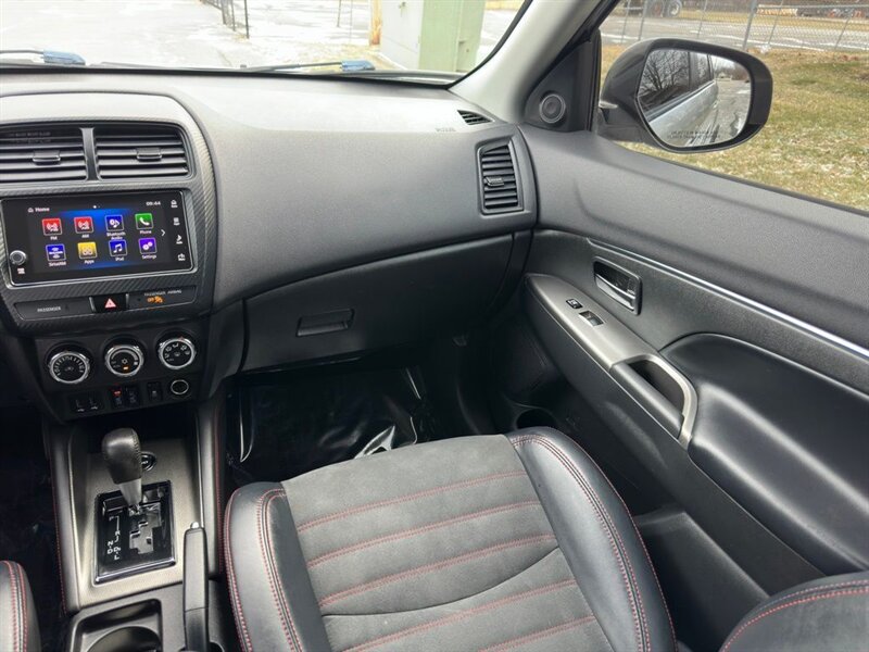 2018 Mitsubishi Outlander Sport SE - Photo 9 - Indianapolis, IN 46234