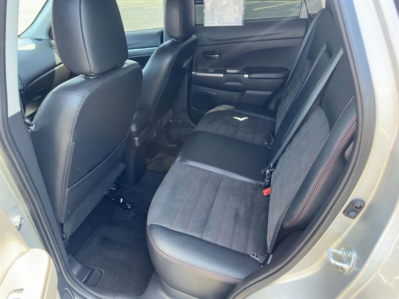 2018 Mitsubishi Outlander Sport SE - Photo 11 - Indianapolis, IN 46234