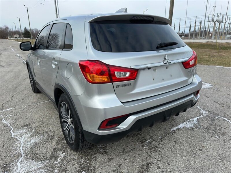 2018 Mitsubishi Outlander Sport SE - Photo 6 - Indianapolis, IN 46234