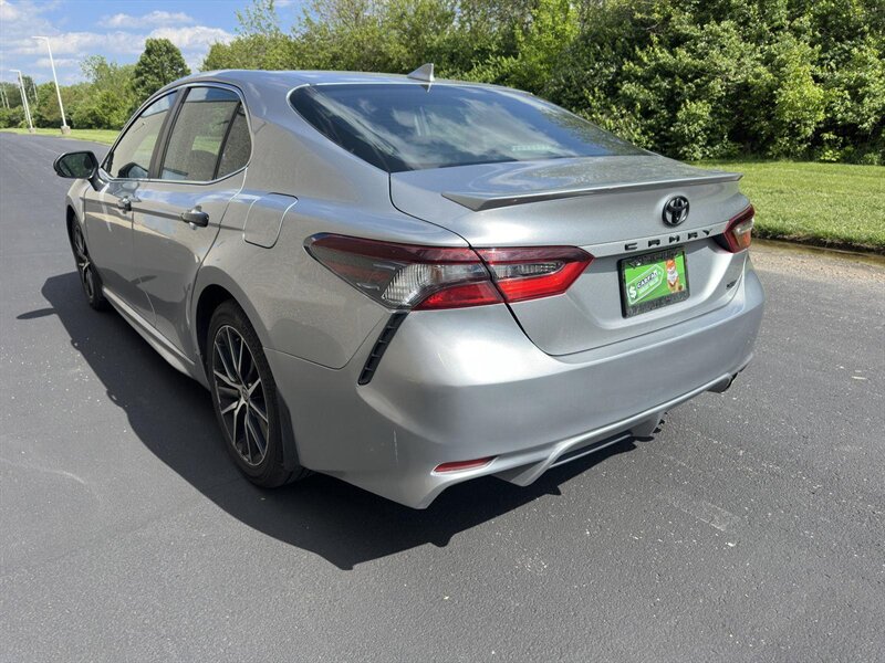 2023 Toyota Camry SE - Photo 6 - Indianapolis, IN 46234