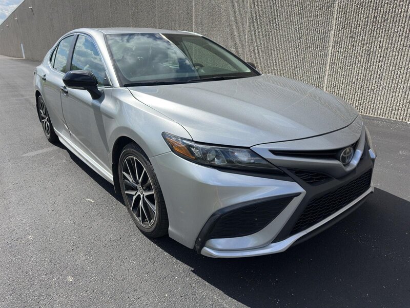 2023 Toyota Camry SE - Photo 3 - Indianapolis, IN 46234