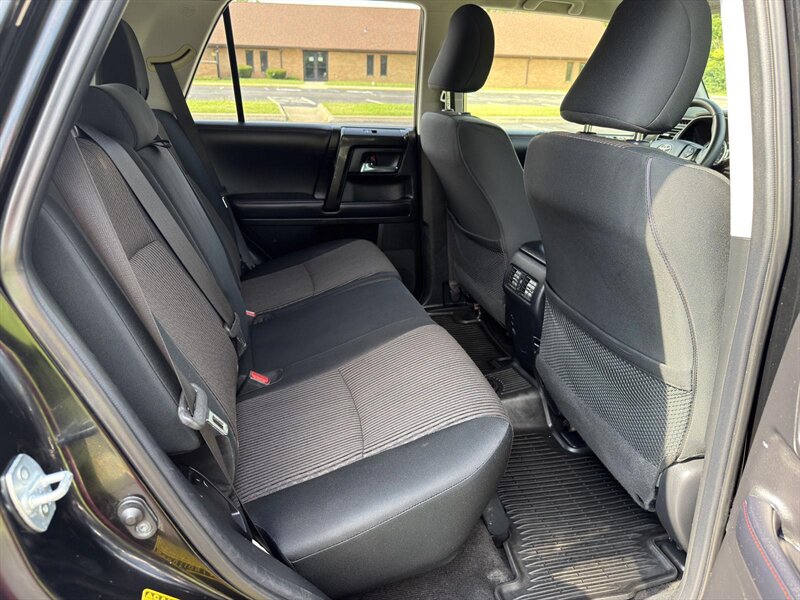 2018 Toyota 4Runner TRD OFF ROAD - Photo 13 - Indianapolis, IN 46234