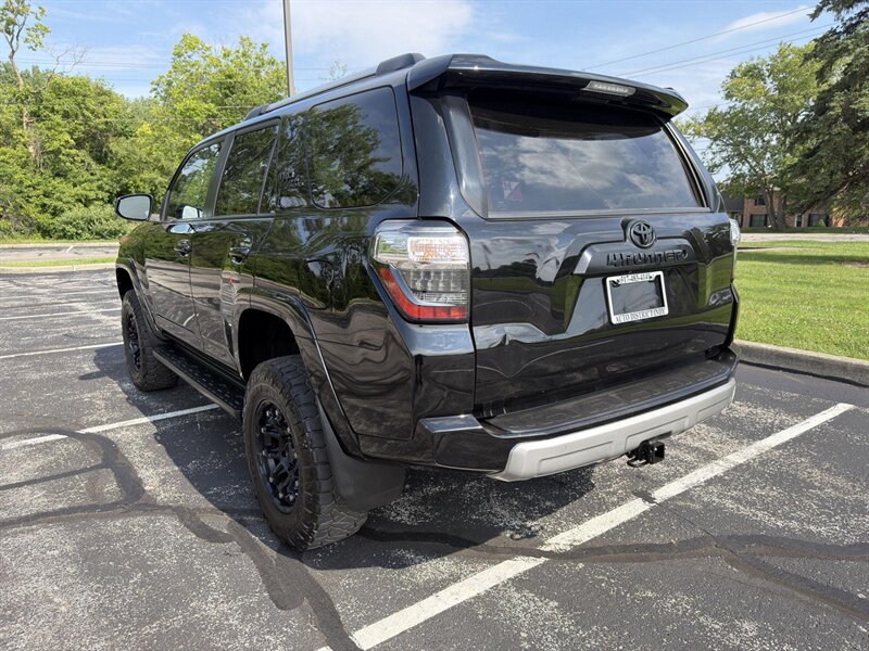 2018 Toyota 4Runner TRD OFF ROAD - Photo 6 - Indianapolis, IN 46234