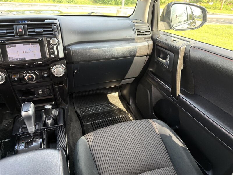 2018 Toyota 4Runner TRD OFF ROAD - Photo 9 - Indianapolis, IN 46234