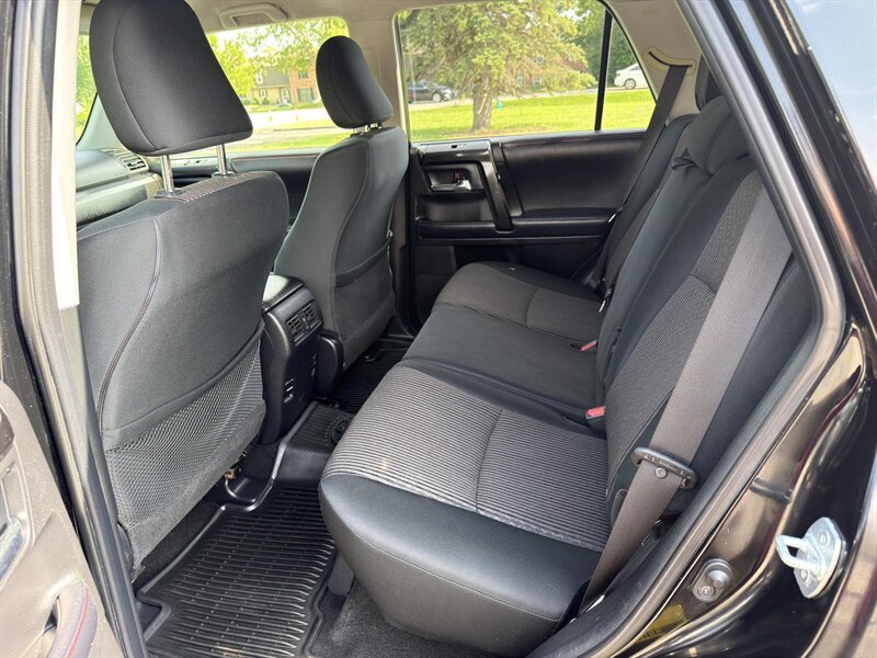 2018 Toyota 4Runner TRD OFF ROAD - Photo 11 - Indianapolis, IN 46234
