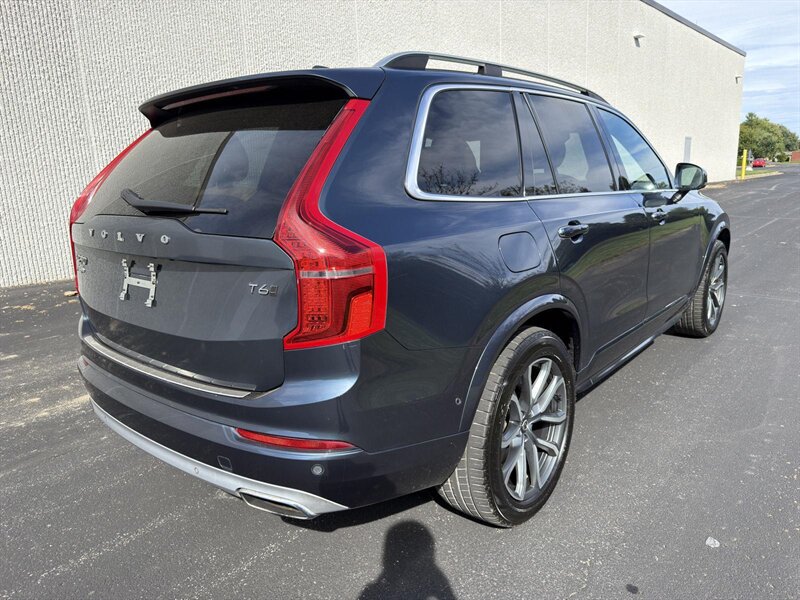 2018 Volvo XC90 T6 Momentum - Photo 4 - Indianapolis, IN 46234