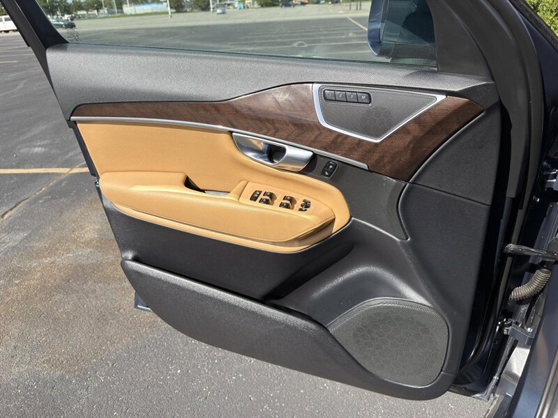 2018 Volvo XC90 T6 Momentum - Photo 36 - Indianapolis, IN 46234