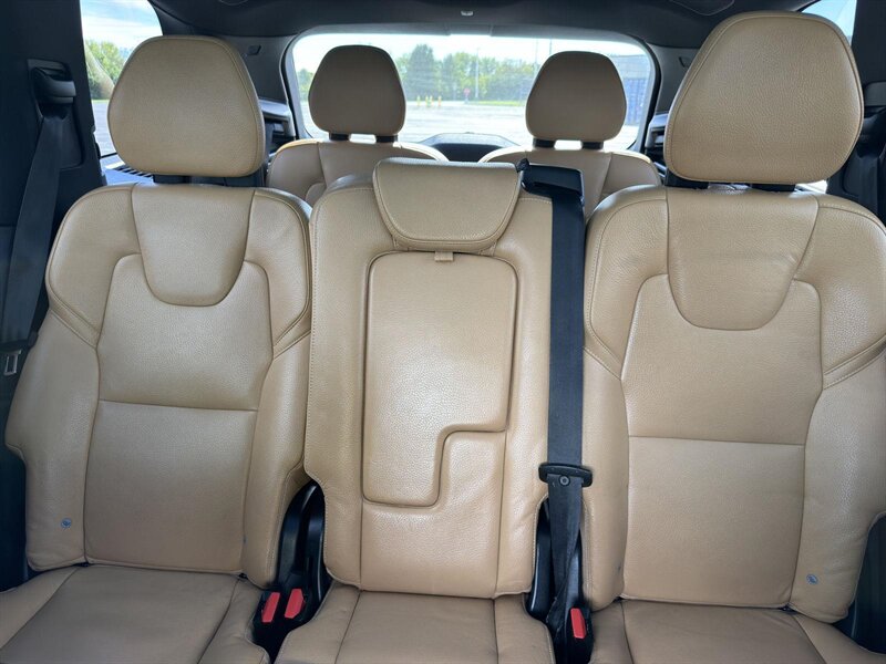 2018 Volvo XC90 T6 Momentum - Photo 16 - Indianapolis, IN 46234