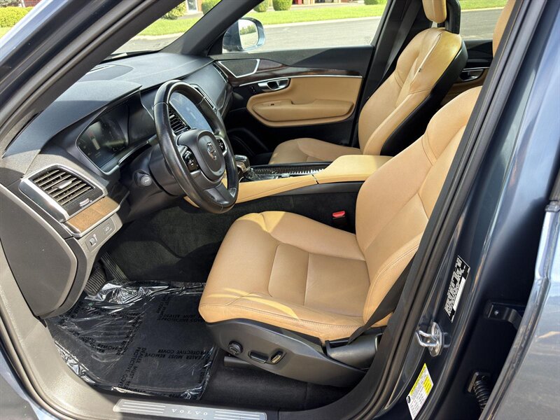 2018 Volvo XC90 T6 Momentum - Photo 10 - Indianapolis, IN 46234