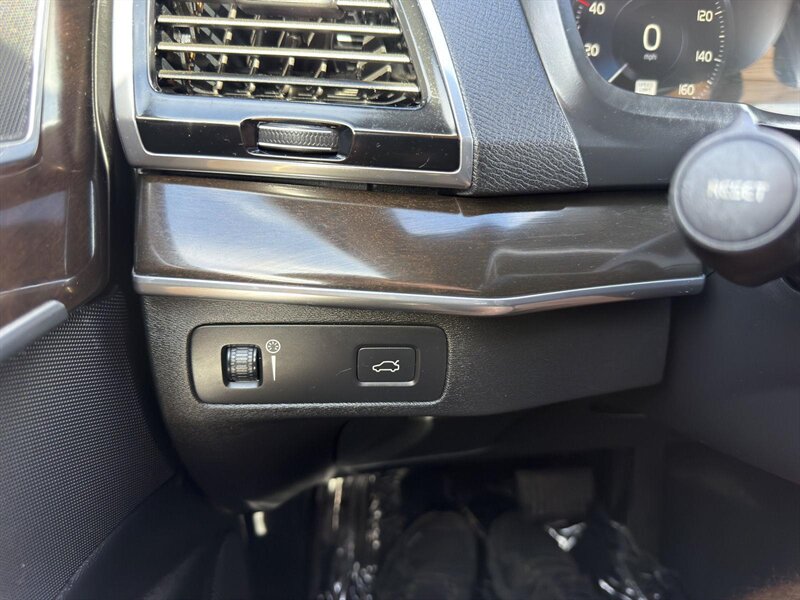 2018 Volvo XC90 T6 Momentum - Photo 24 - Indianapolis, IN 46234