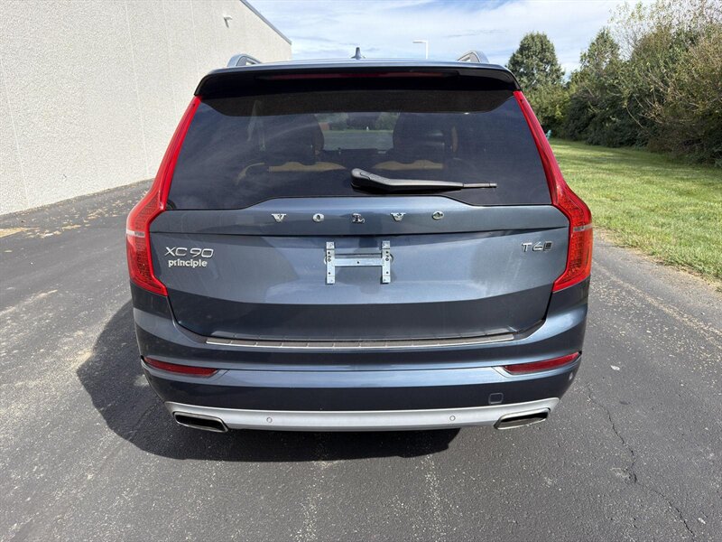 2018 Volvo XC90 T6 Momentum - Photo 5 - Indianapolis, IN 46234