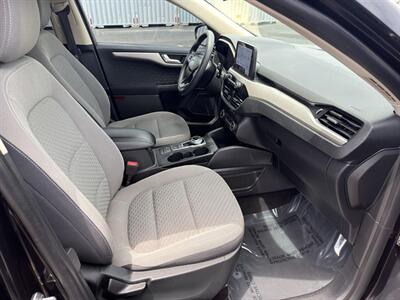 2020 Ford Escape SE   - Photo 10 - Indianapolis, IN 46234