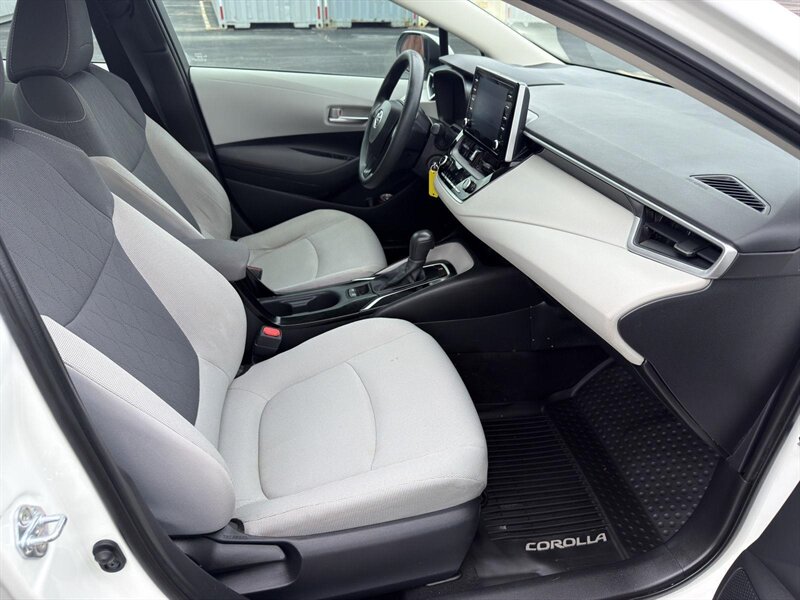 2020 Toyota Corolla LE - Photo 10 - Indianapolis, IN 46234
