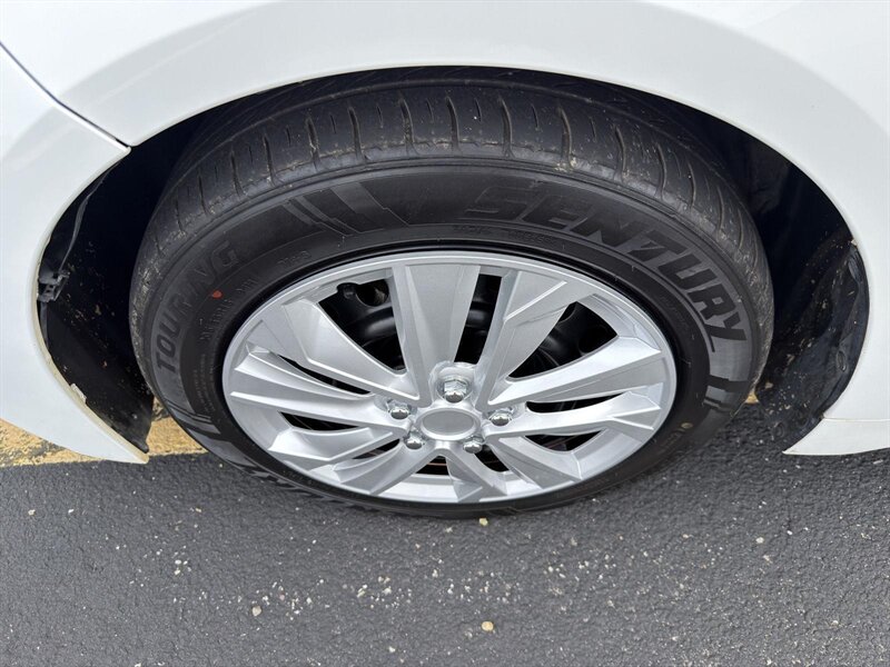 2020 Toyota Corolla LE - Photo 29 - Indianapolis, IN 46234