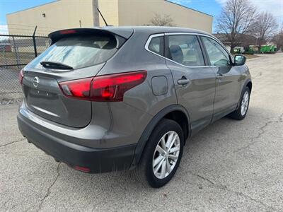 2018 Nissan Rogue Sport S   - Photo 4 - Indianapolis, IN 46234