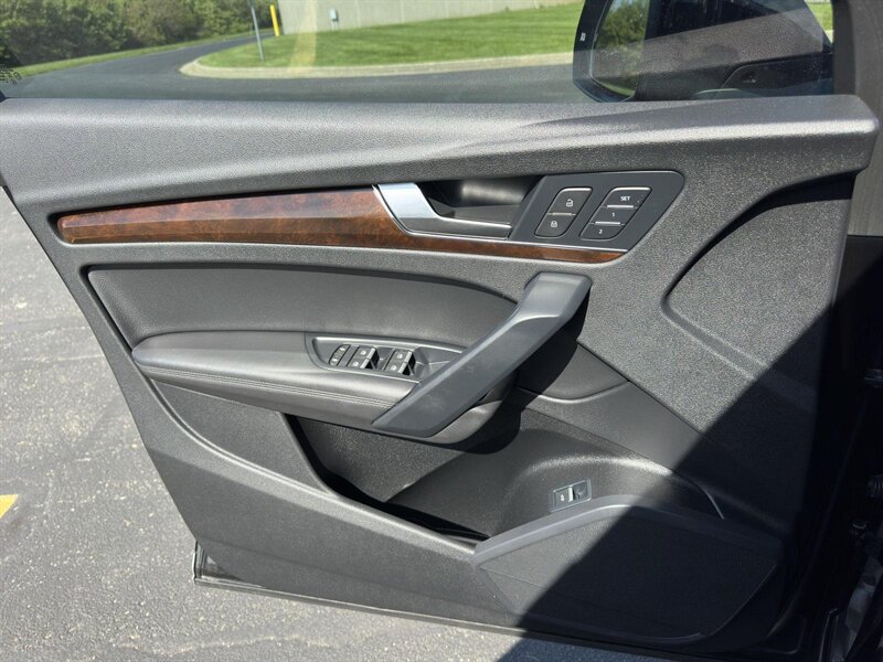 2020 Audi Q5 45 Premium Plus quattro - Photo 35 - Indianapolis, IN 46234