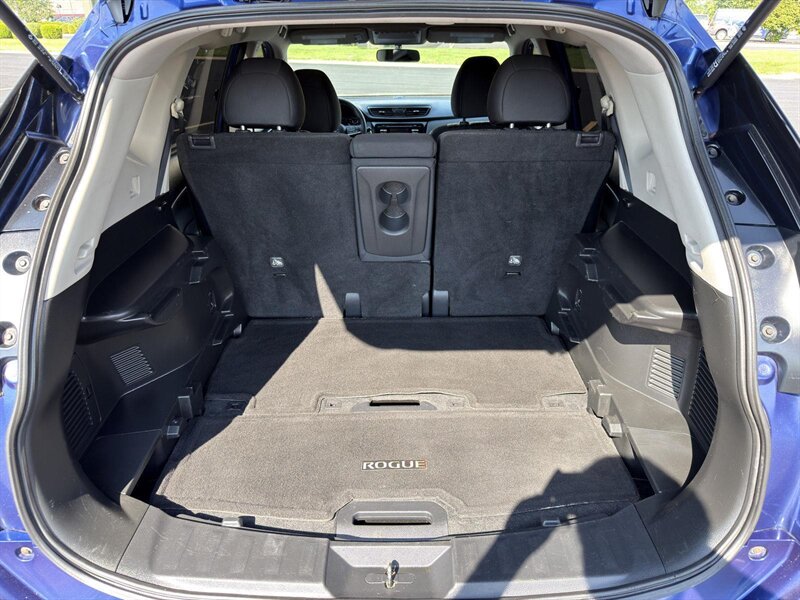 2017 Nissan Rogue S - Photo 33 - Indianapolis, IN 46234