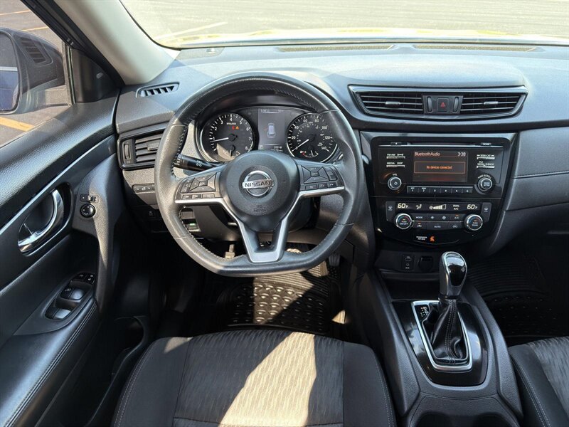 2017 Nissan Rogue S - Photo 7 - Indianapolis, IN 46234