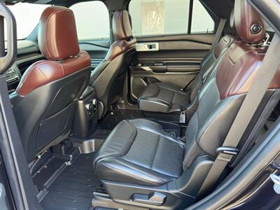 2020 Ford Explorer Platinum   - Photo 10 - Indianapolis, IN 46234