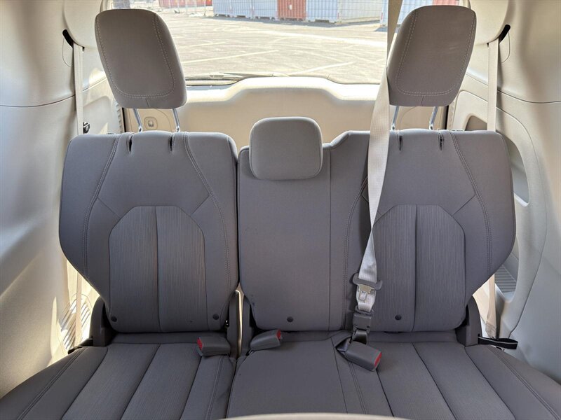 2019 Chrysler Pacifica Touring Plus - Photo 13 - Indianapolis, IN 46234