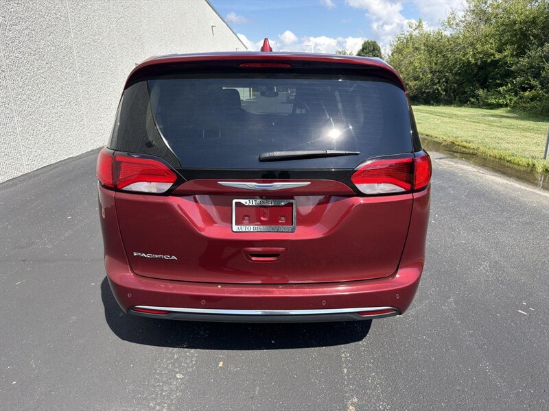 2019 Chrysler Pacifica Touring Plus - Photo 5 - Indianapolis, IN 46234