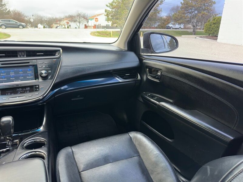 2015 Toyota Avalon XLE Touring - Photo 8 - Indianapolis, IN 46234
