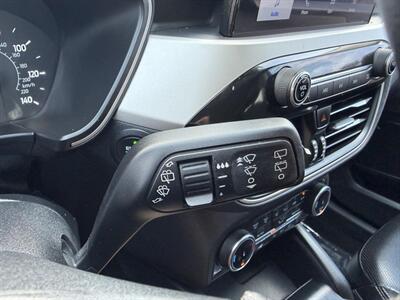 2022 Ford Escape SEL   - Photo 14 - Indianapolis, IN 46234