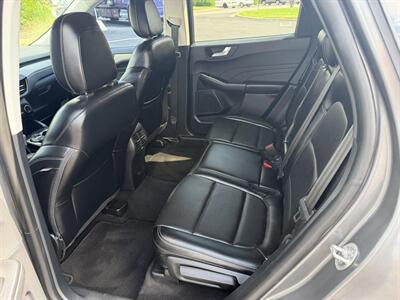 2022 Ford Escape SEL   - Photo 10 - Indianapolis, IN 46234