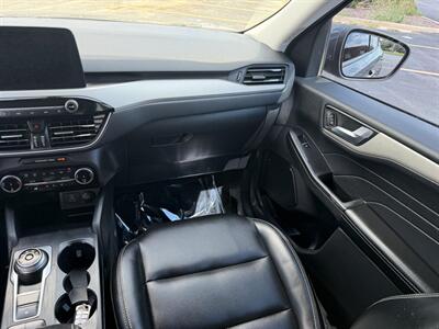 2022 Ford Escape SEL   - Photo 8 - Indianapolis, IN 46234