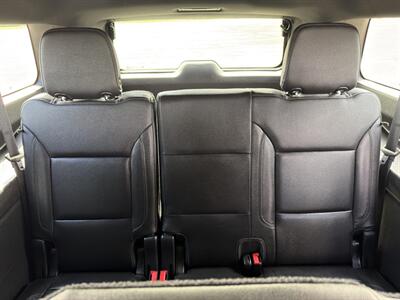 2021 Chevrolet Suburban LT   - Photo 13 - Indianapolis, IN 46234