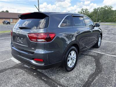2020 Kia Sorento LX   - Photo 4 - Indianapolis, IN 46234